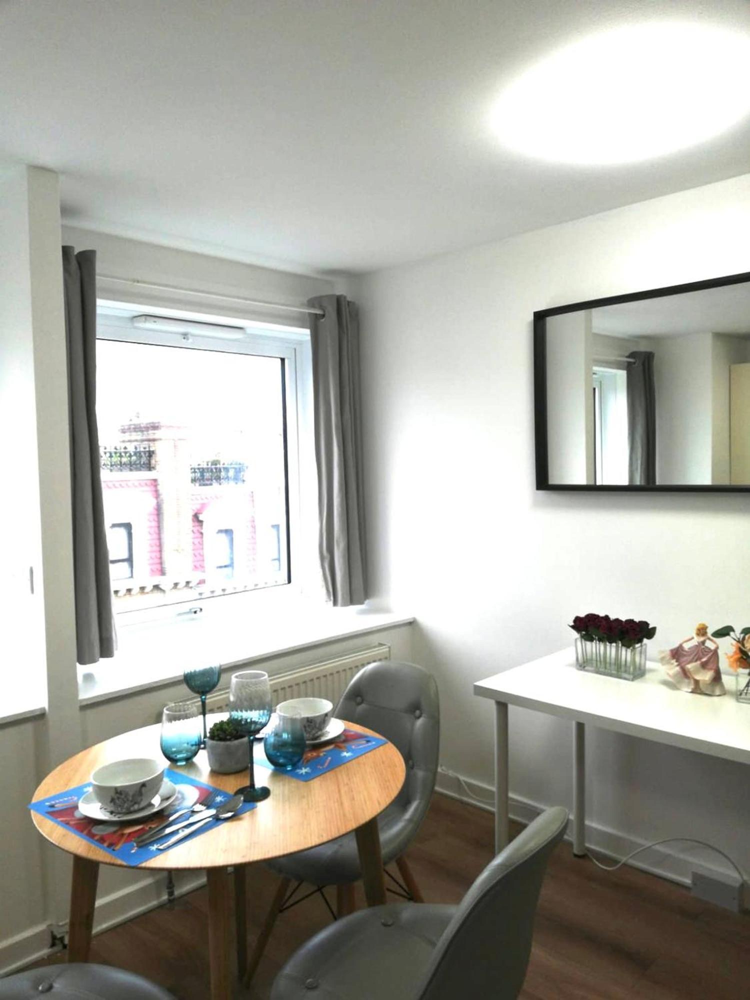 Luxurious Tottenham Court Road Charingcross Leicester Square Apartment